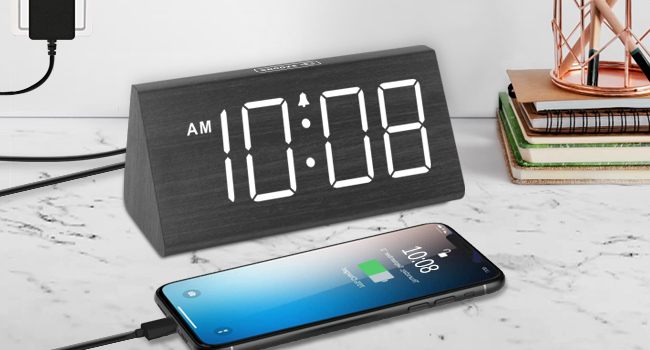 alarm clock with usb charging port