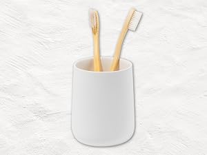 round toothbrush holder white