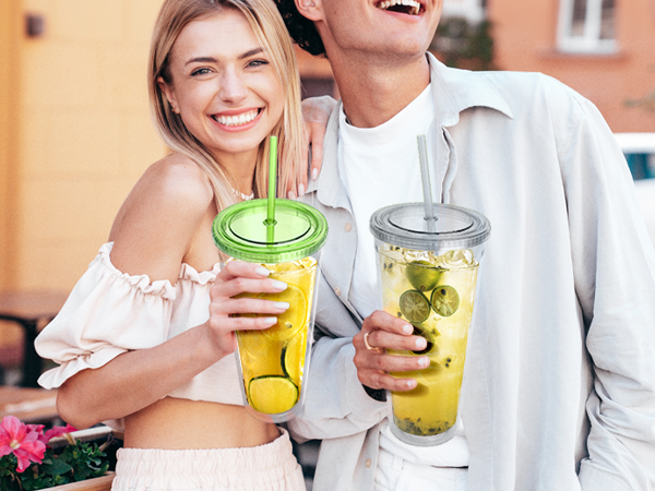 32oz clear double wall tumbler with straw 600x450 5