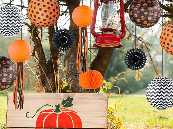 halloween orange balck dot lanterns