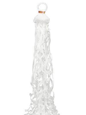 White streamer poppers