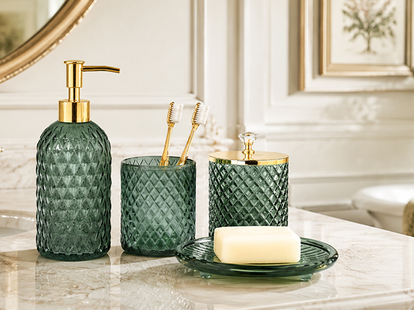 green bathroom decor
