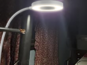 lamp clips on headboard for bed reading