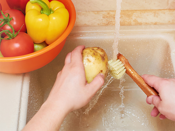 vegetable scrubbing brush
