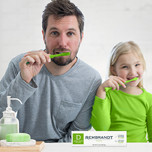 This safe for daily-use whitening toothpaste contains fluoride