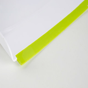 The small broom and dustpan set it has a wide lip that allows for maximum surface contact