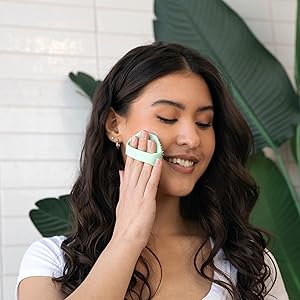 exfoliating face brush