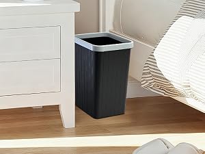 small trash can