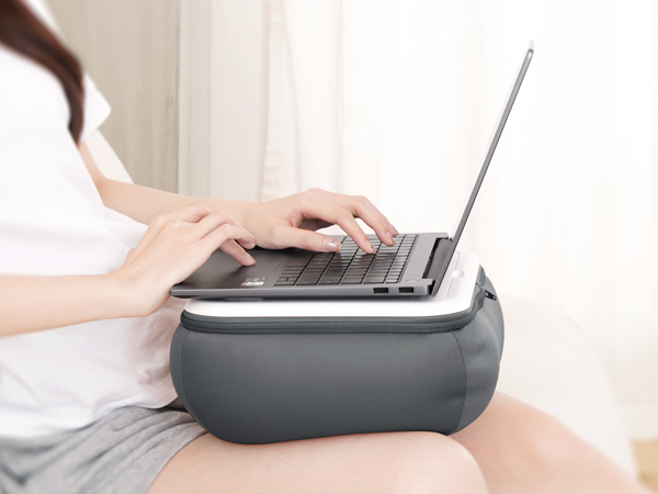 laptop pillow stand