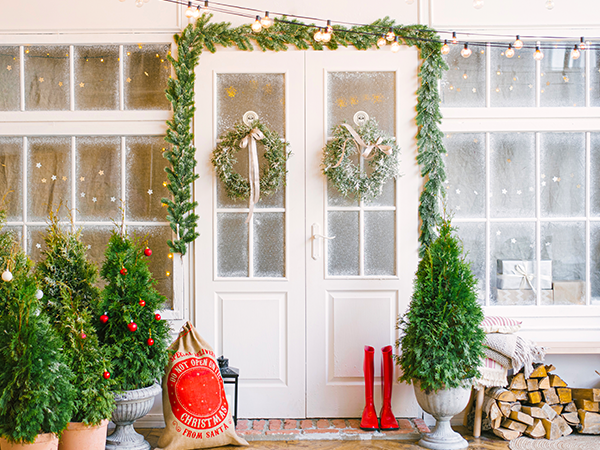 suction cup hooks for wreath