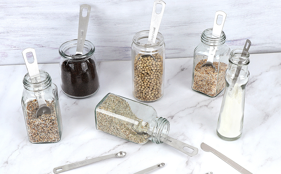 measuring spoons