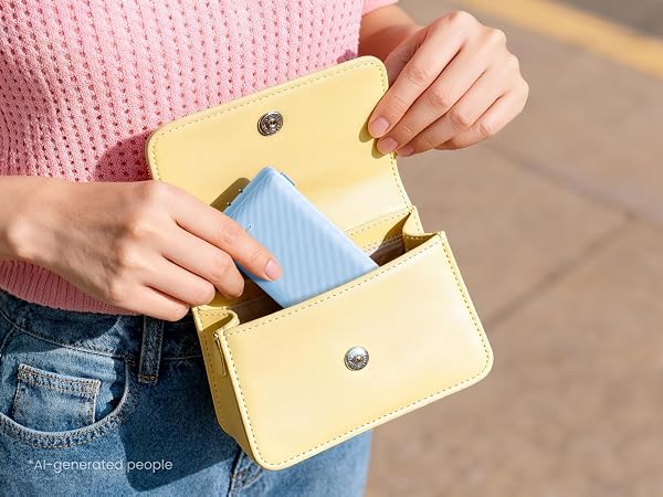 Essential Travel Charger-Blue