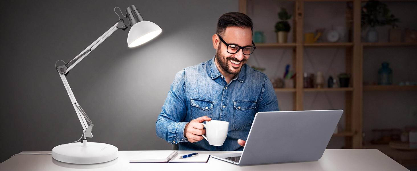desk lamp