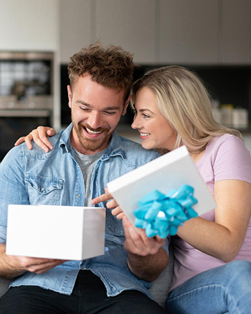 https://m.media-amazon.com/images/S/aplus-media-library-service-media/53877610-f69f-49c3-8656-938e6d5888cb.__CR0,0,362,453_PT0_SX362_V1___.jpg