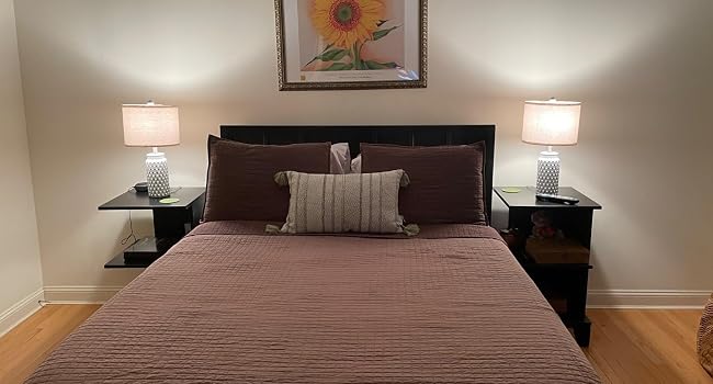 bedroom lamp