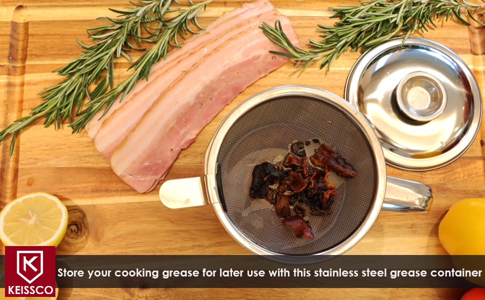 KEISSCO Stainless Steel Bacon Grease Container with Strainer, Oil Storage Can Container with Lid