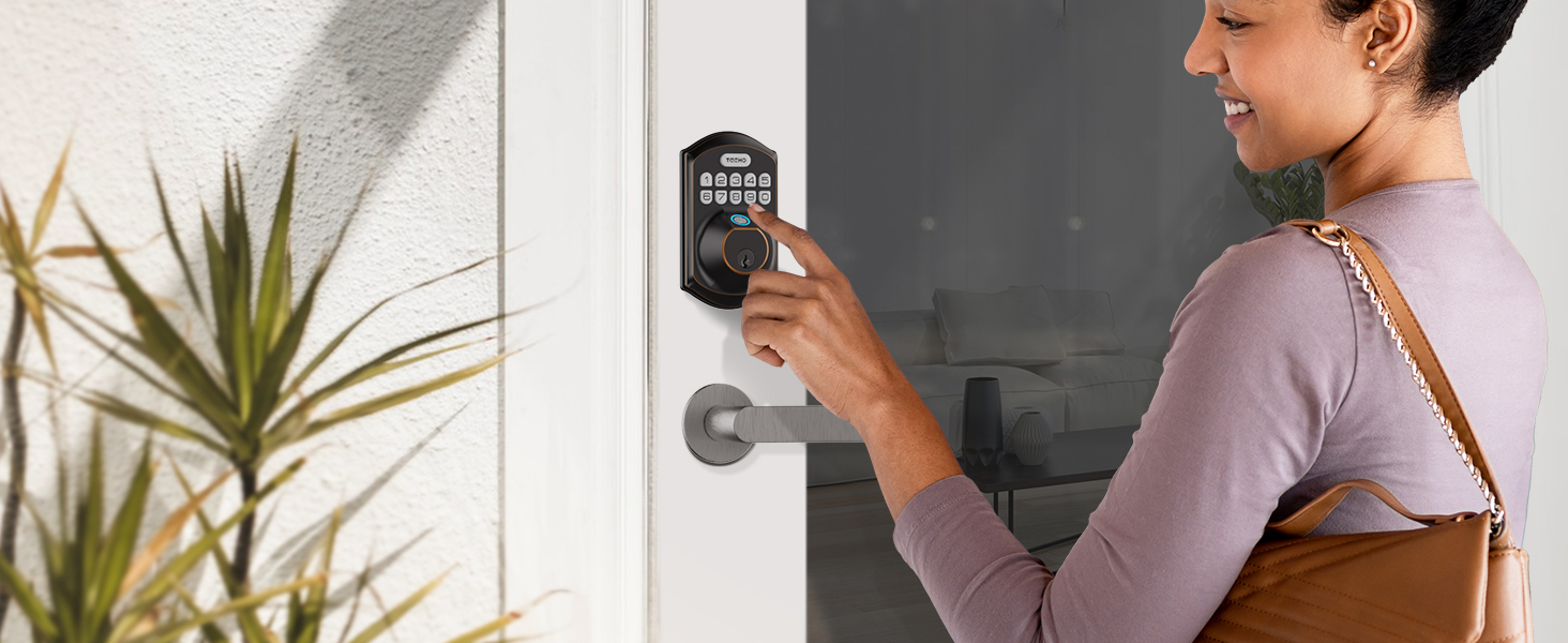 0.3s fingerprint recognition and 1s unlock for fast entry and elegant living