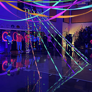 Neon Paper Streamers4