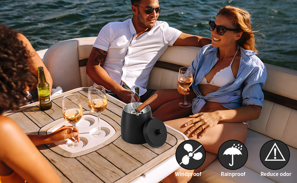 Stainless steel ashtray with lid