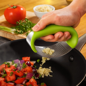 garlic press