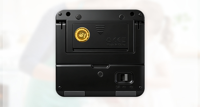 Convenient power switch.