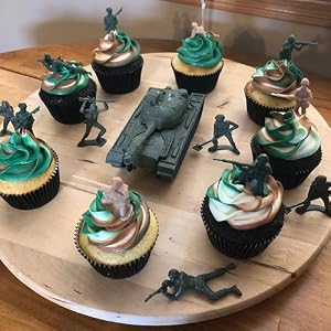 Quick, colorful and festive way to dress up your cupcakes and muffins