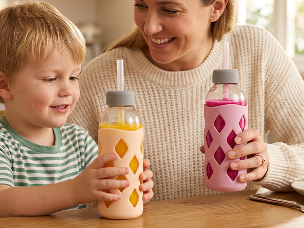 16oz glass water bottles with protective sleeve,leak proof,glass juice bottles with caps and straws