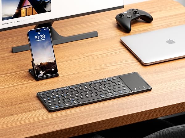 Elegant folding keyboard