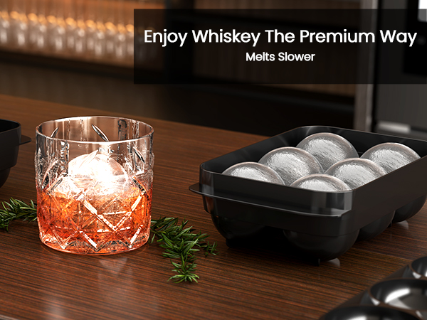 This Cigorea functional kit (molds + bin + tong) is the perfect gift for whiskey lovers