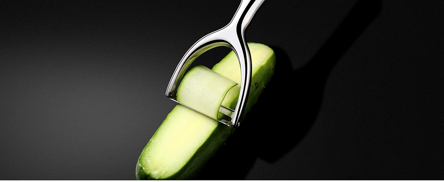 Vegetable peeler: Ultra-sharp double-sided blades that can peel thin and even slices