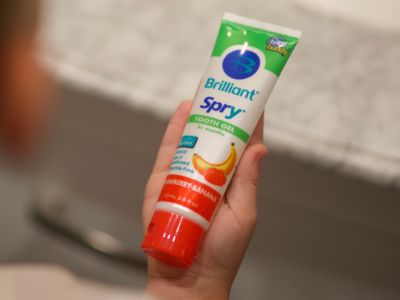 Brilliant Oral Care Kids Fluoride Free Toothpaste, Spry Gel with Xylitol
