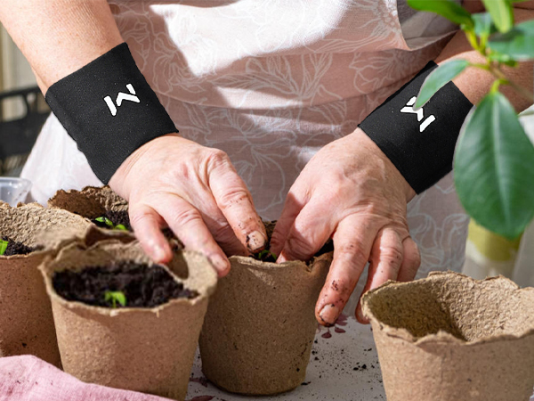 wrist compression sleeve