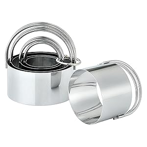 round cookie cutter