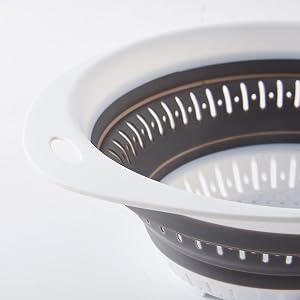 colanders & food strainers