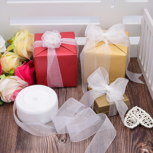 gift wrapping ribbon