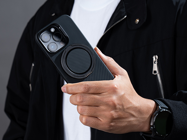 magnetic-socket-grip-for-iphone