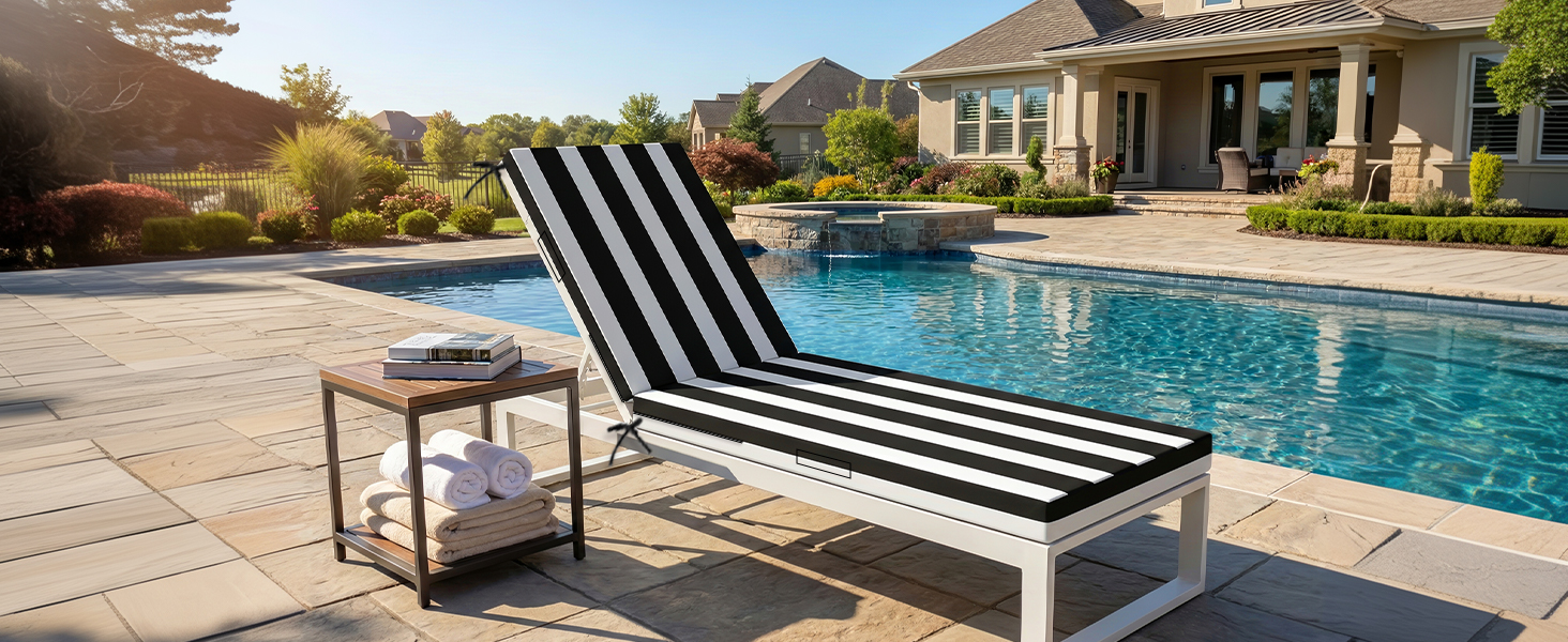 outdoor lounge cushion