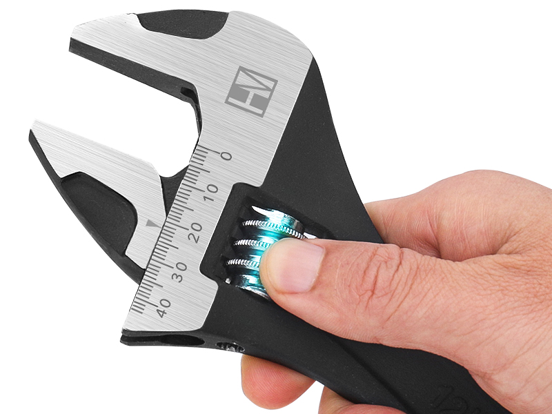 Smooth Jaw Adjustment