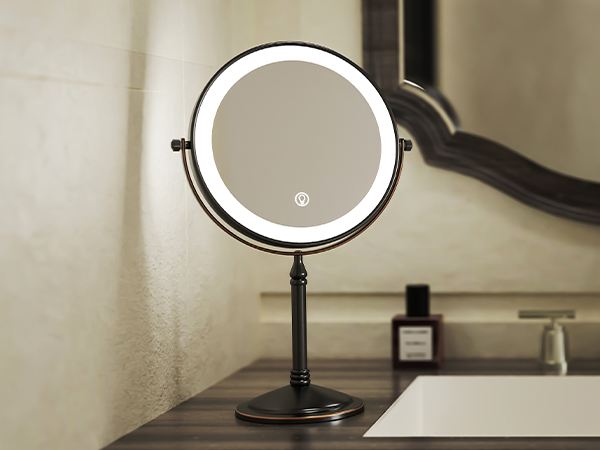 light up magnifying mirror