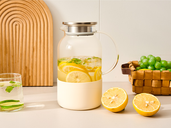 Glass Pitcher with Silicone Non-slip Base