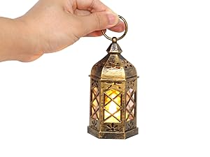Plastic lanterns