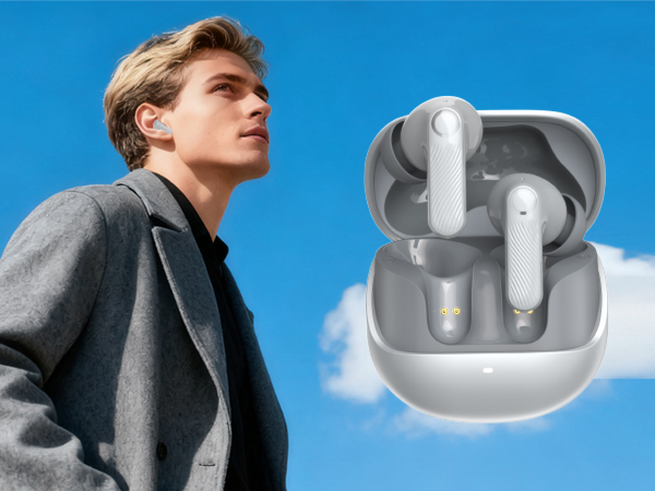 gray earbuds