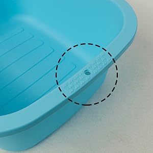 Foot soaking tub