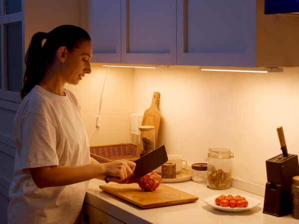 under cabinet lighting