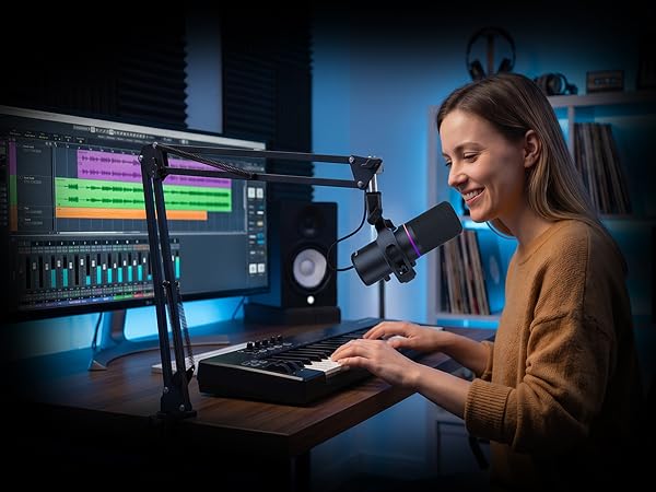 Gaming Microphone with Boom Arm