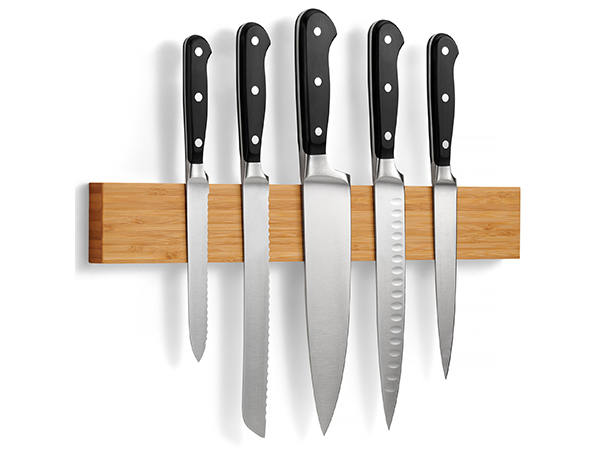 Magnetic knife holder in bamboo