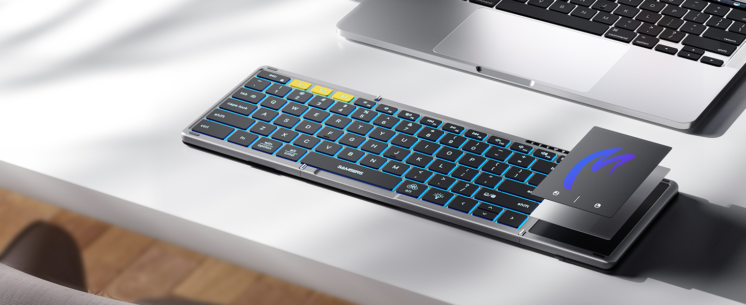 Backlit foldable keyboard