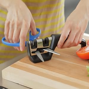 pull through sharpener in packaging to show handle and sharpening slots