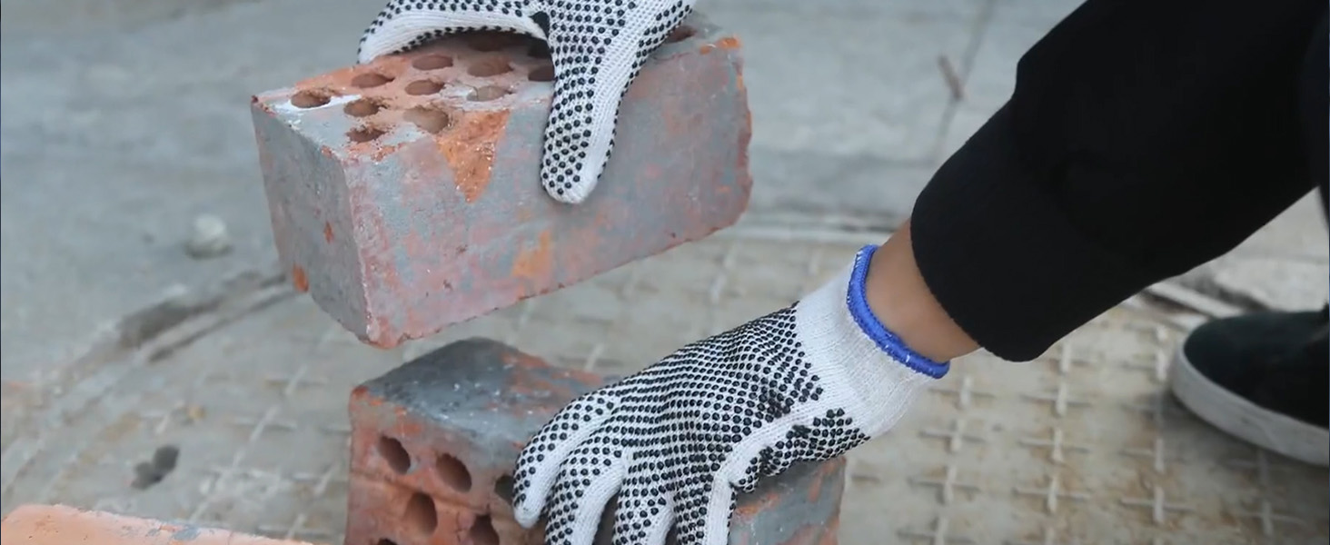 Construction gloves