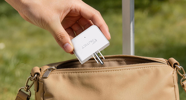 easy to pack outlet extender
